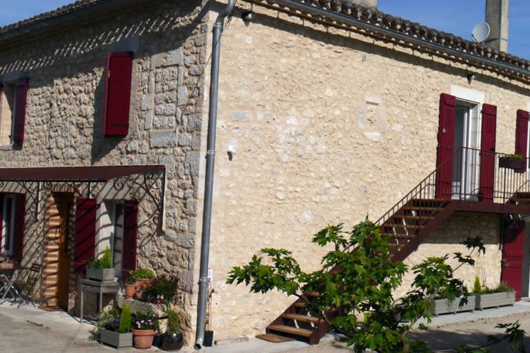 facade maison en pierre